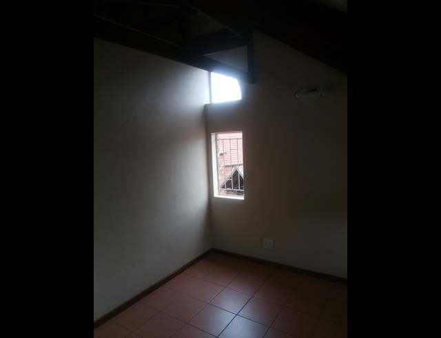 3 BEDROOM DUPLEX RENTED IN GARSFONTEIN